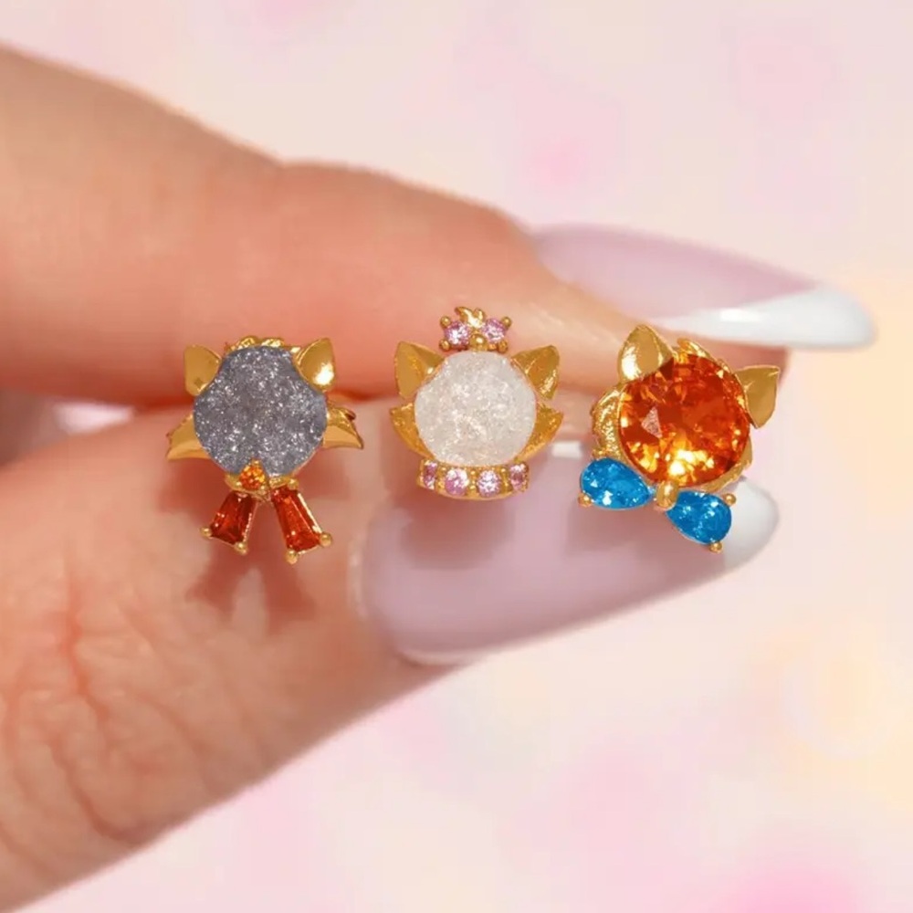 Disney’s The Aristocats Earring Set, Disney The Aristocats Marie Earring Set